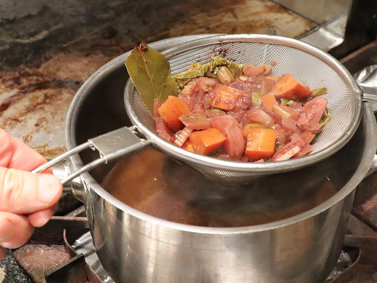 鶏の赤ワイン煮 ブルゴーニュ風_工程