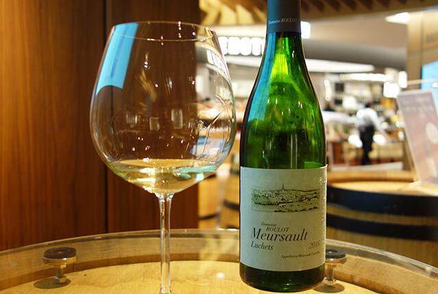 白ワインとグラス