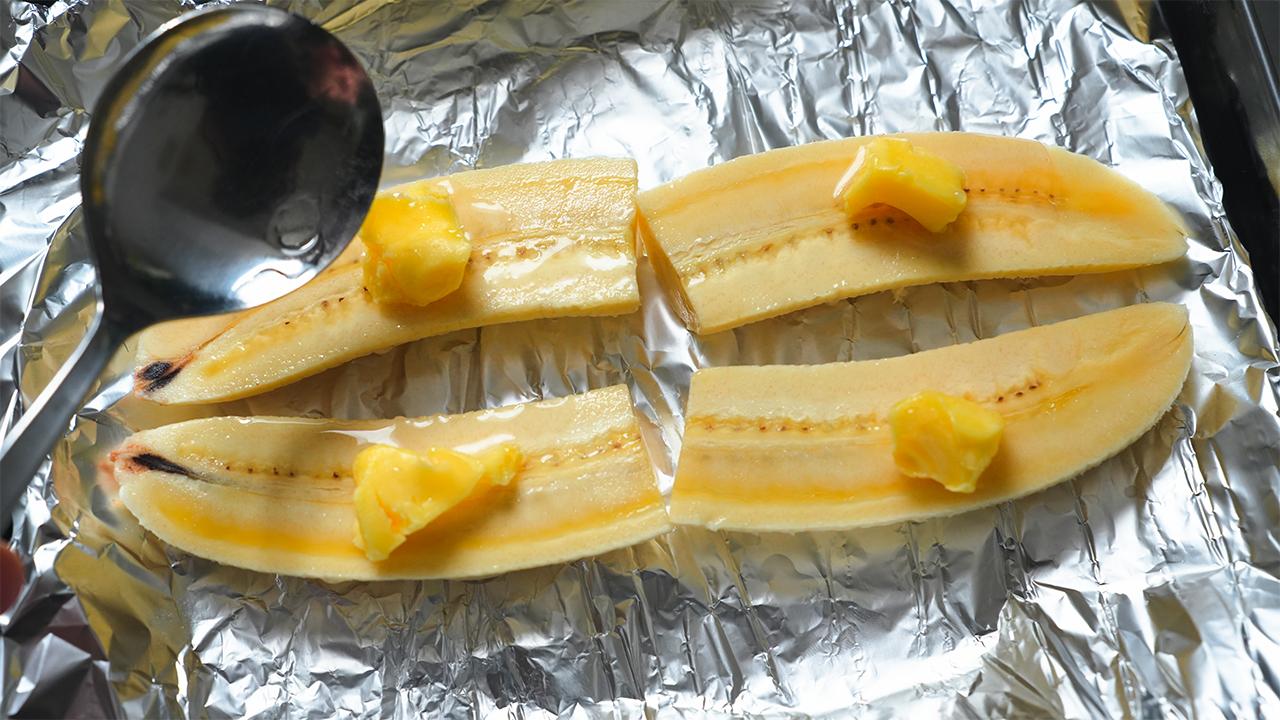 焼きバナナ マスカルポーネ 生ハム添え_工程