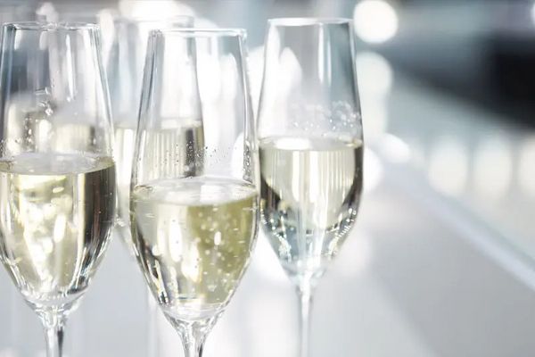 【8月9日(土)開催】4種のシャンパーニュを飲み比べ！真夏のシャンパーニュセミナー