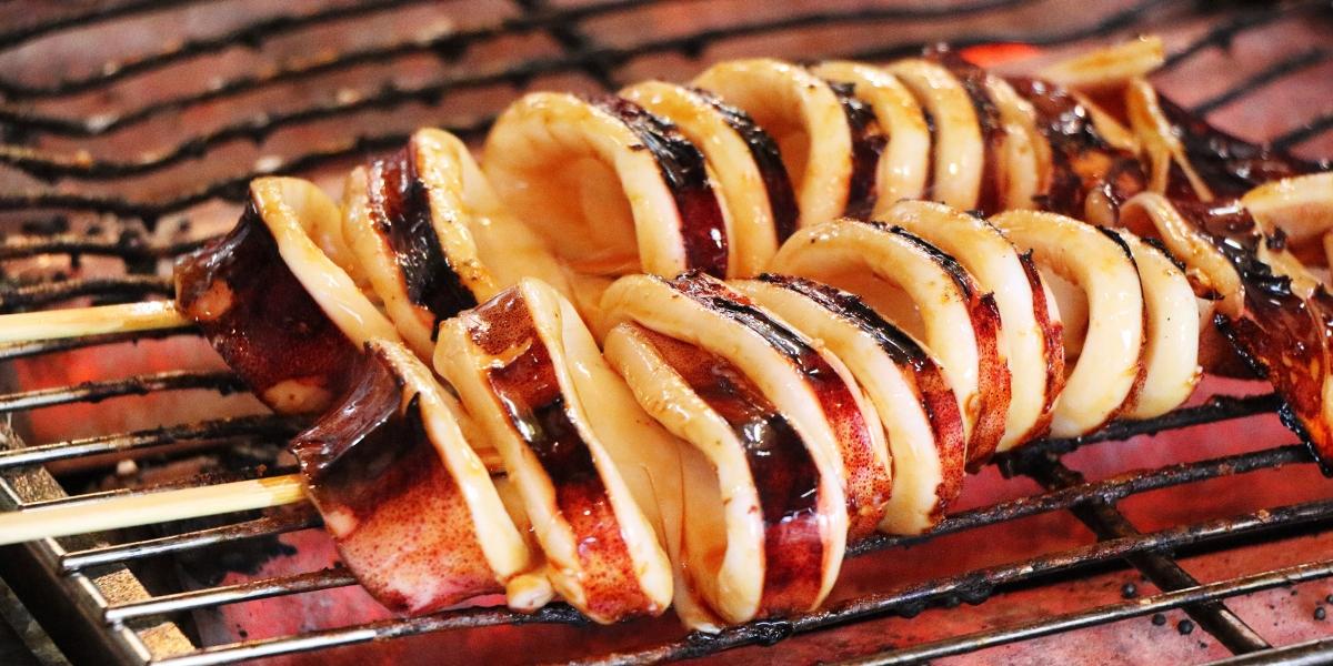 イカの串焼き