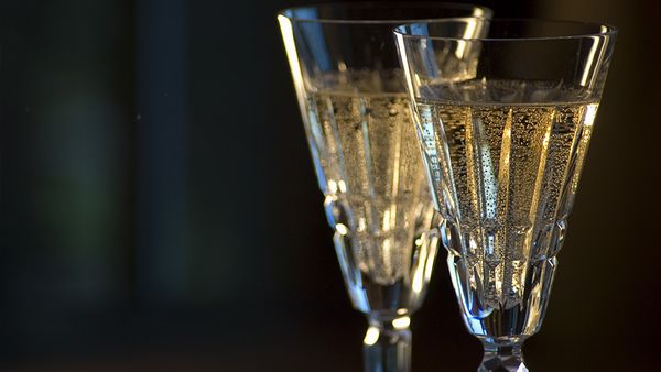 【当日飛び込み大歓迎！】シャンパーニュはどっち？新春運試し！ブラインドテイスティング