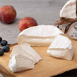 チーズ専門店「フェルミエ」特選クレムー・ド・ビュフロンヌ 8月9日（金）出荷分