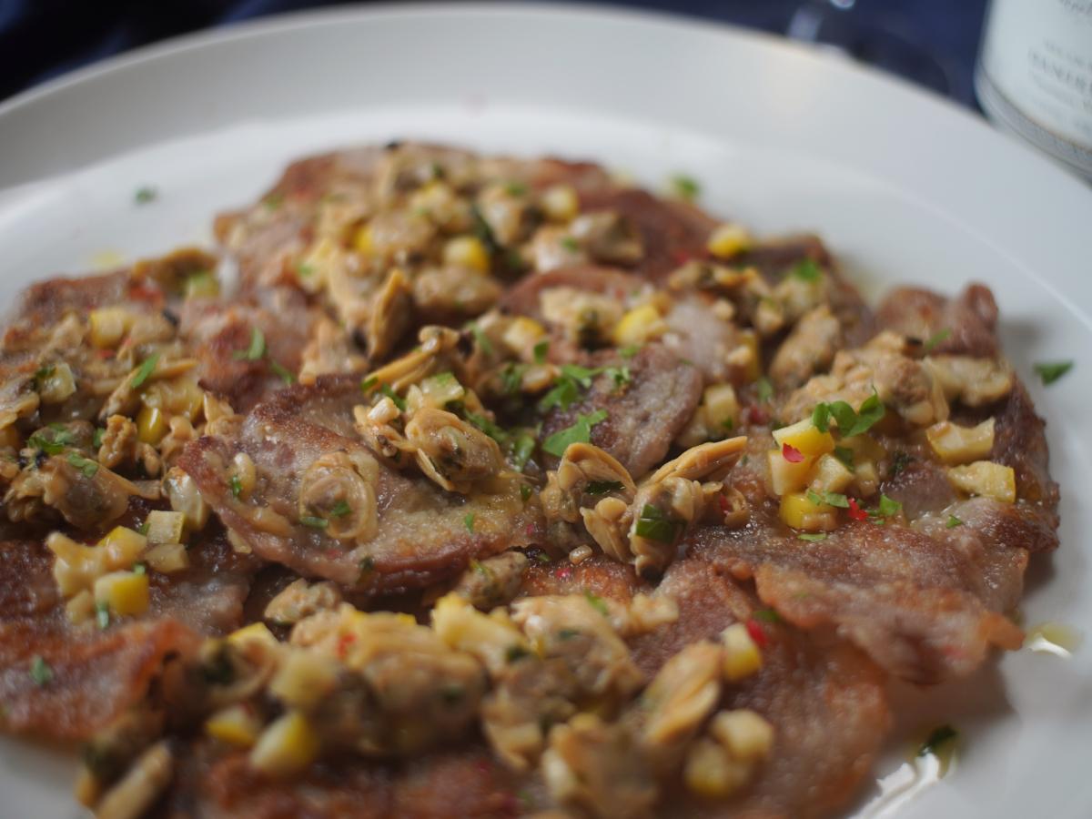 アサリレモンソースで食べる豚肉のソテー