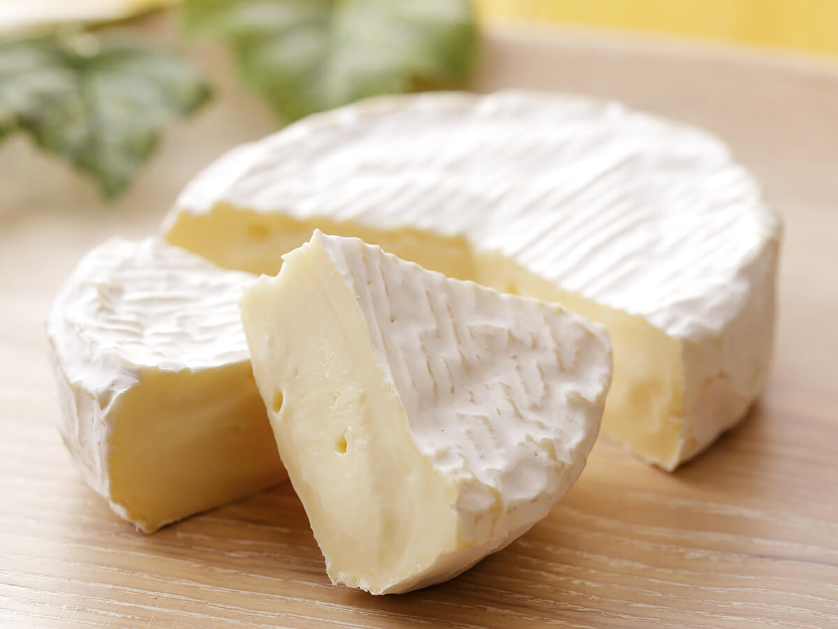 チーズの女王 カマンベールチーズの特徴とレシピ エノテカ ワインの読み物