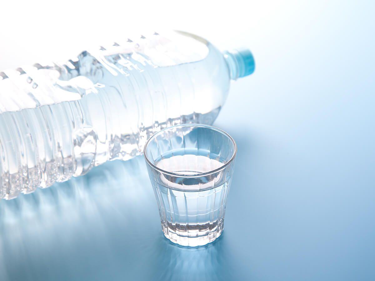 水