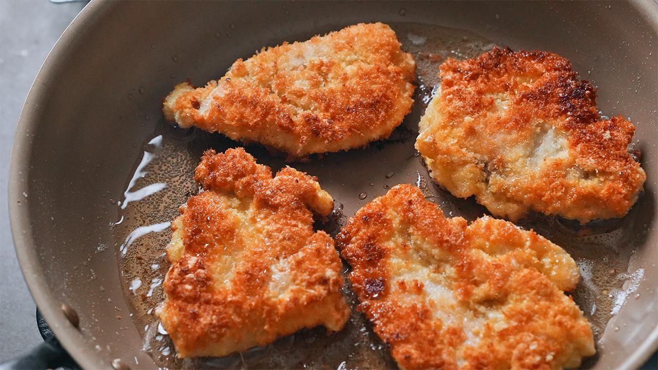 粉チーズ仕立てのねぎ味噌チキンカツ_工程