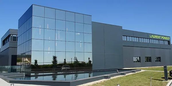 【渋谷ヒカリエ店】特級畑のあらゆる区画をブレンドした贅沢なキュヴェ『コルトン・シャルル・マーニュ』