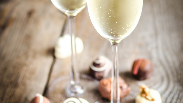 【船橋東武店】世界初のシャンパーニュ・メゾン“ルイナール” 15年熟成「ブラン・ド・ブラン」テイスティング