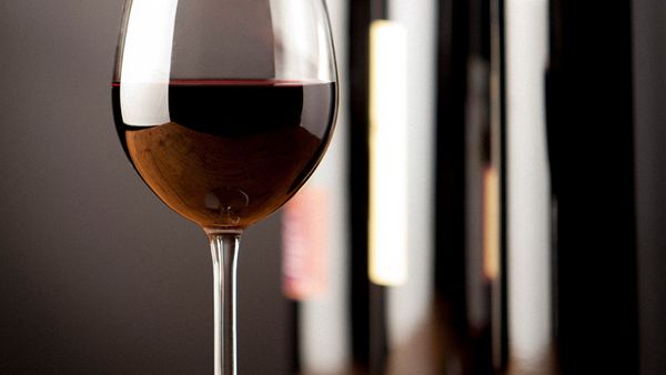 この秋おすすめ！2010年グレートヴィンテージ ボルドー飲み比べ6銘柄