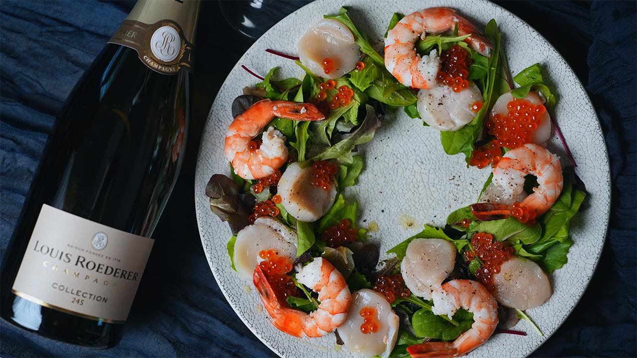 エビとホタテの柚子こしょうリースサラダとシャンパン