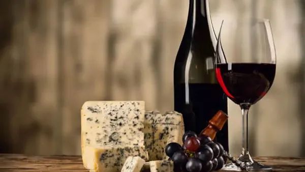 2/1(日)～2/8(日)　バルデオンチーズと楽しむ、スペインワイン3種類（赤・白・甘口）