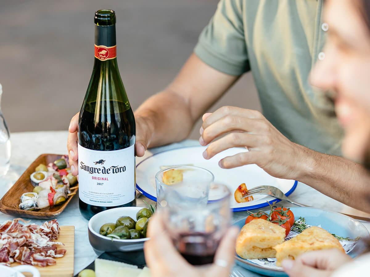 おうちでスペインバル風 簡単おつまみレシピ エノテカ ワインの読み物