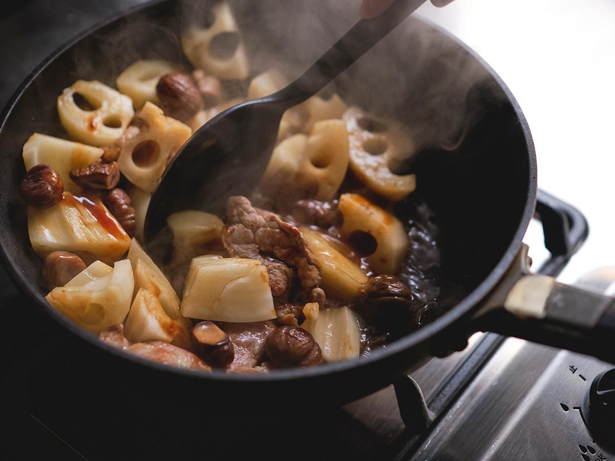 れんこんと豚肉の中華風煮物
