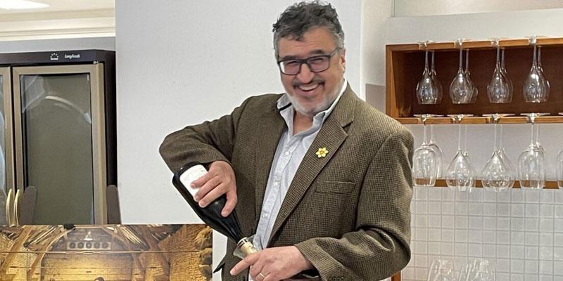 ムニール・サウマ氏