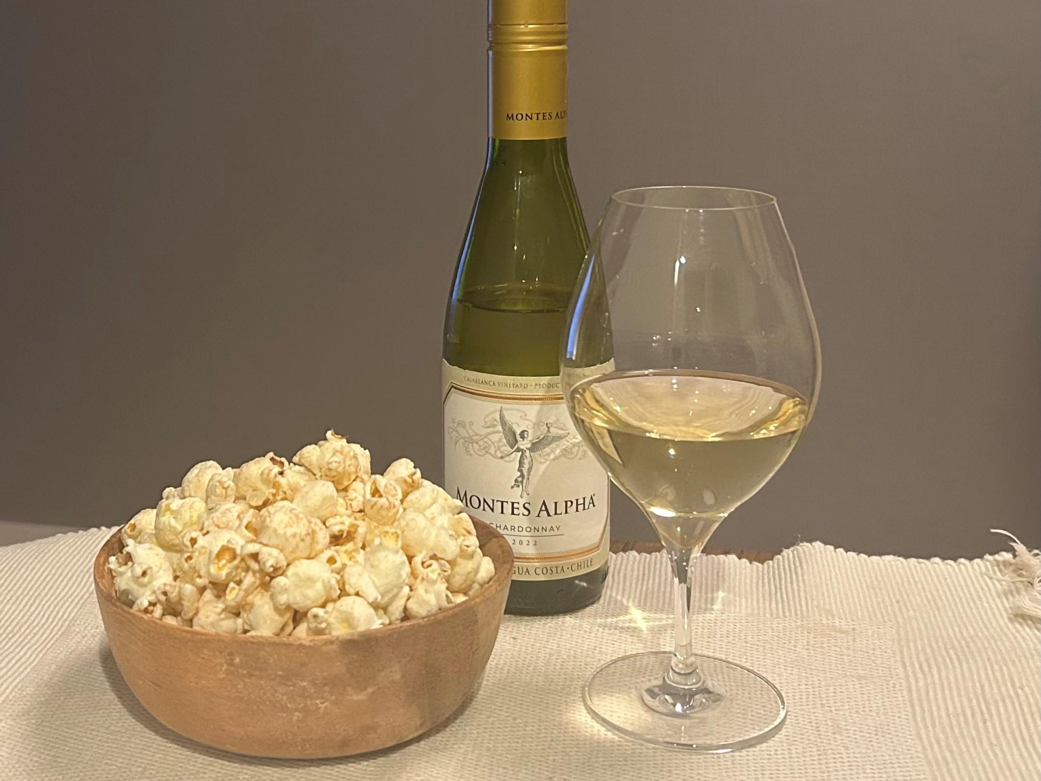 【スタッフペアリング日記⑨】ポップコーンと樽の効いたシャルドネ