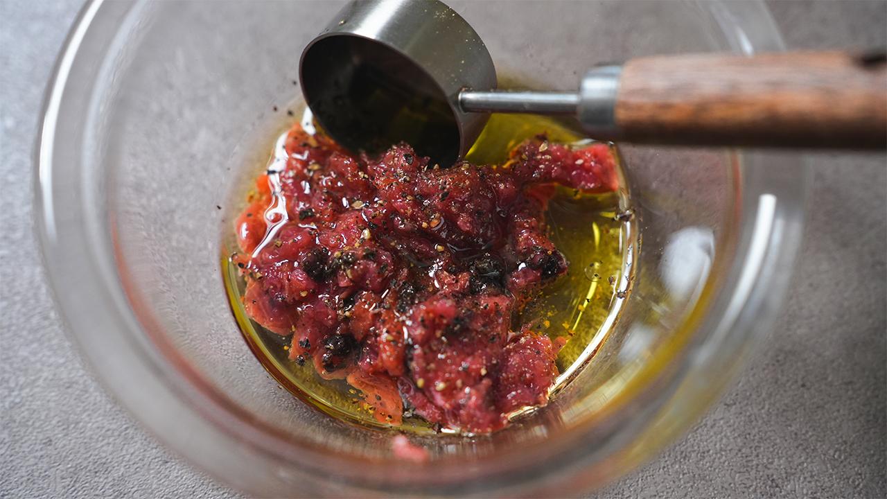 しっとり鶏ハム 梅肉オイルソース_工程