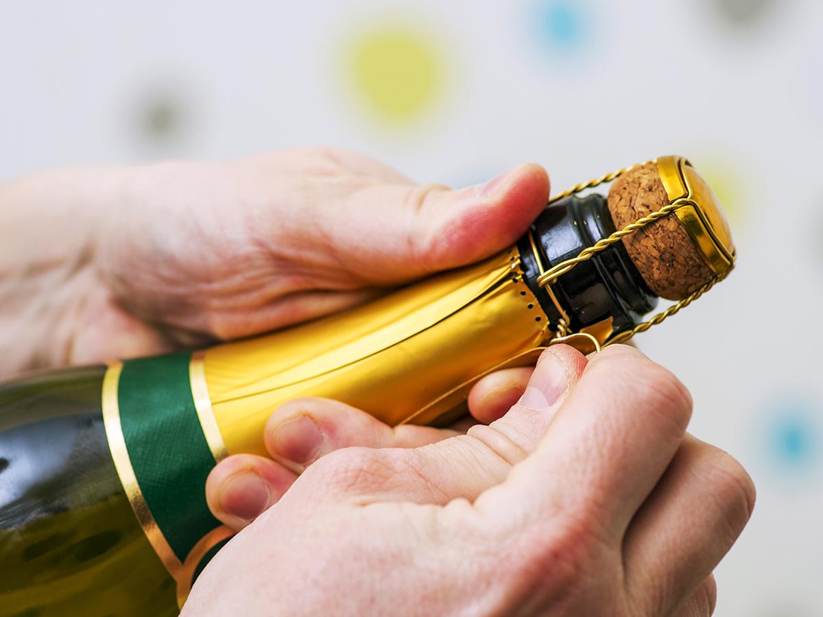 絶対に後悔させない スパークリングワインおすすめ5選 エノテカ ワインの読み物